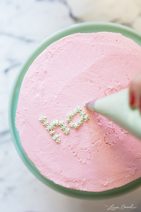 Edible Obsession: The Easiest Cake Lettering Tutorial Ever