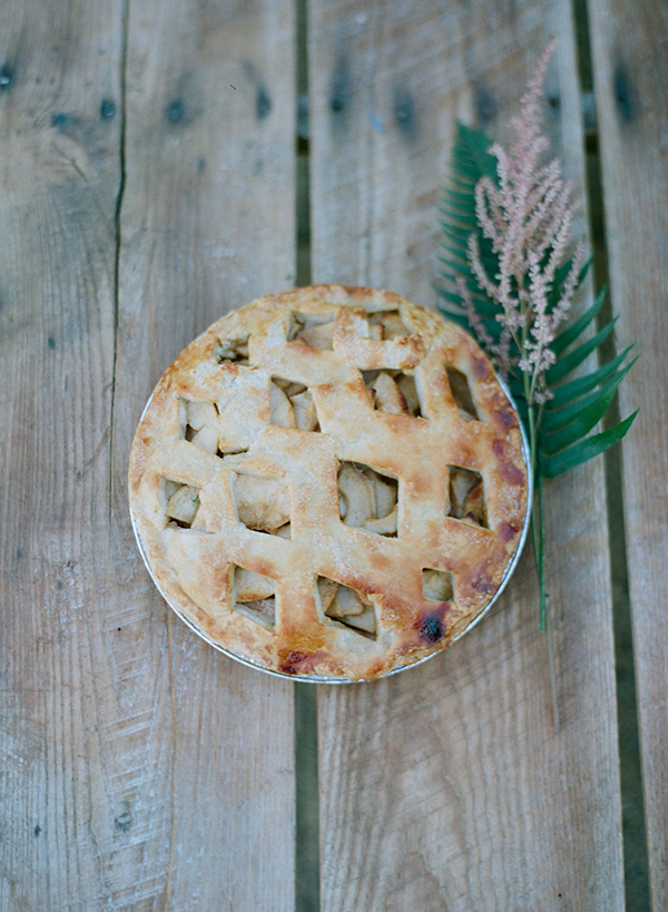 lauren conrad's wedding apple pie