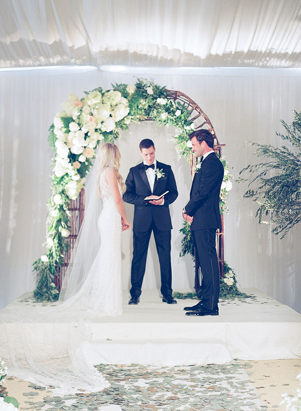 See Lauren Conrad's Wedding Dress + More Pics from Her I Dos