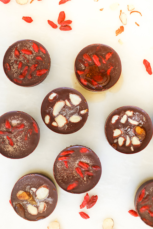 These chocolates are free from refined sugar and full of the health benefits of raw cacao.