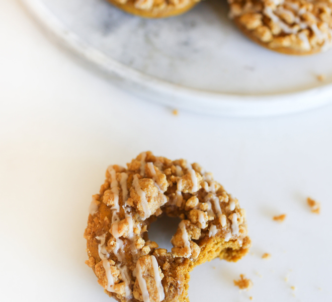 Edible Obsession: Baked Pumpkin Crumble Donuts