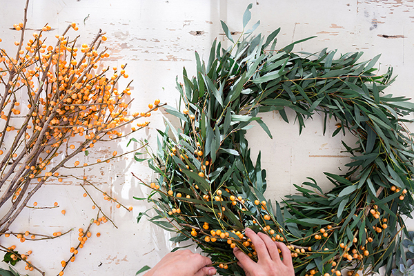 How to create 4 different holiday wreaths with fresh blooms by LaurenConrad.com