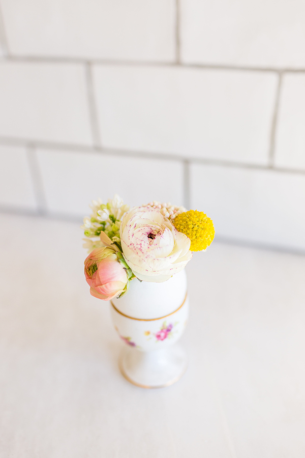 Easter egg vases perfect for miniature bouquets