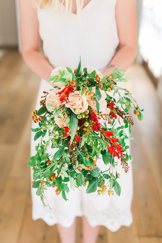 The prettiest fall bridal bouquet DIY