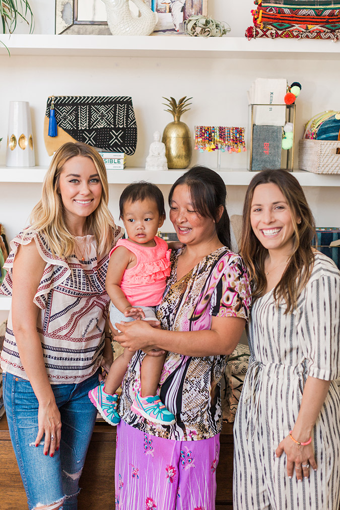 Newly engaged Lauren Conrad launches her Little Market, plus her latest  candids : ohnotheydidnt — LiveJournal - Page 3