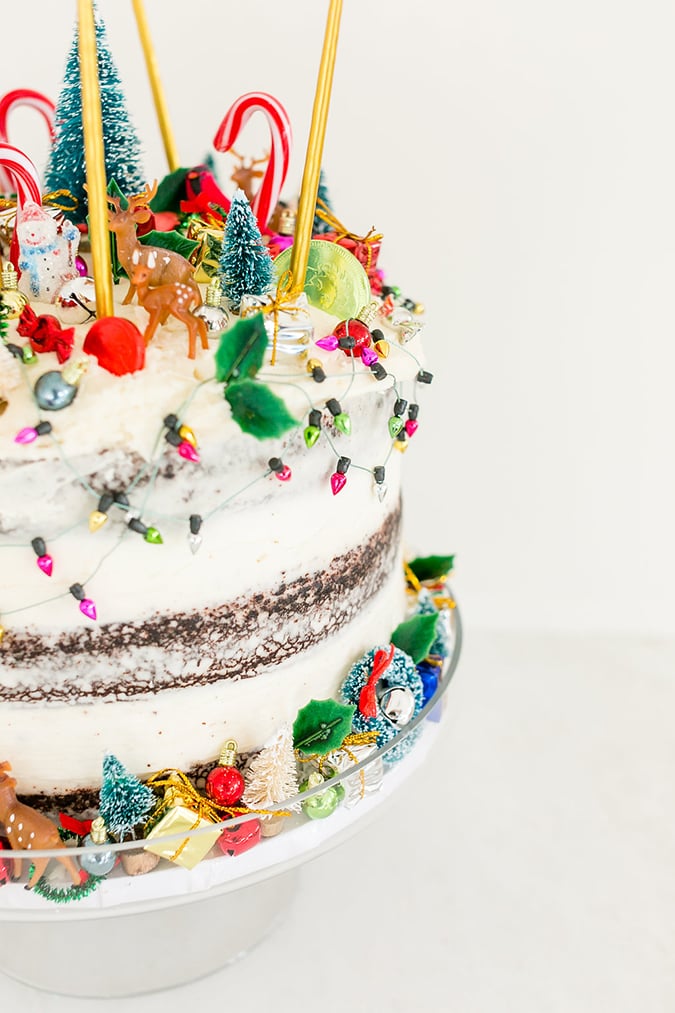 The most fun and festive cake for the holidays