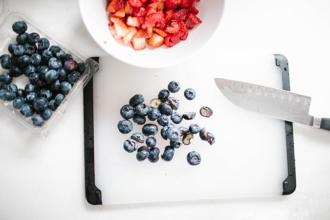 How to make breakfast parfait popsicles