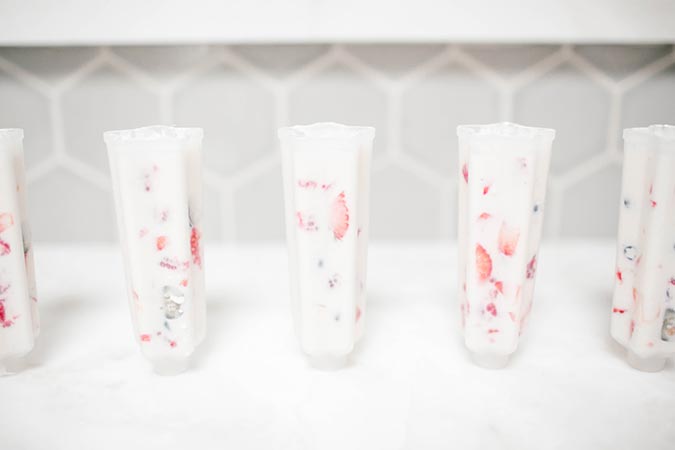 Breakfast parfait popsicles recipe on LaurenConrad.com