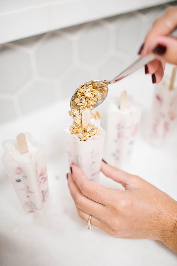 Breakfast parfait popsicles recipe