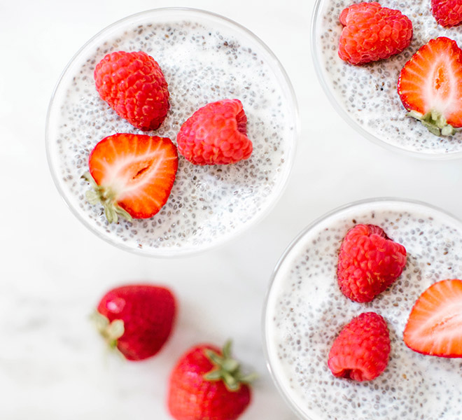 Busy Girl Breakfast: Strawberry Raspberry Vanilla Chia Seed Pudding