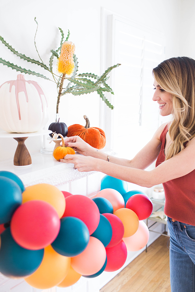 how to makeover your mantle for Halloween