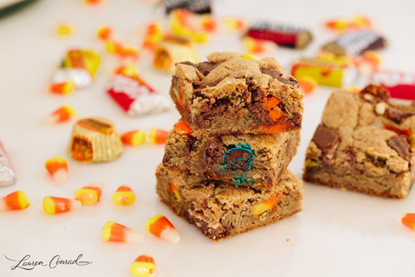 leftover Halloween candy dessert bars on LaurenConrad.com