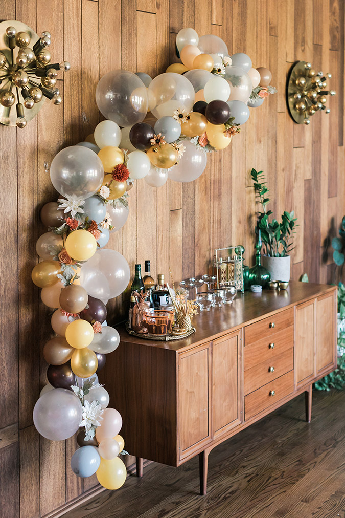 DIY balloon arch via LaurenConrad.com