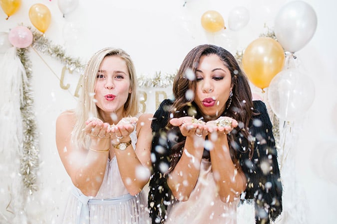 cutest NYE backdrop with Balloon Time