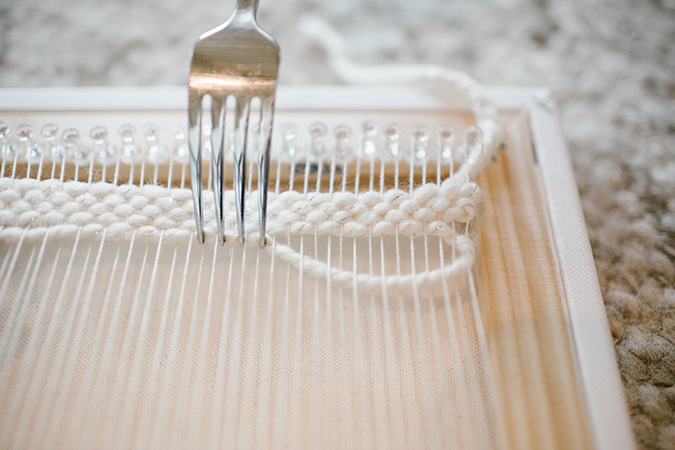 how to DIY a woven wall hanging