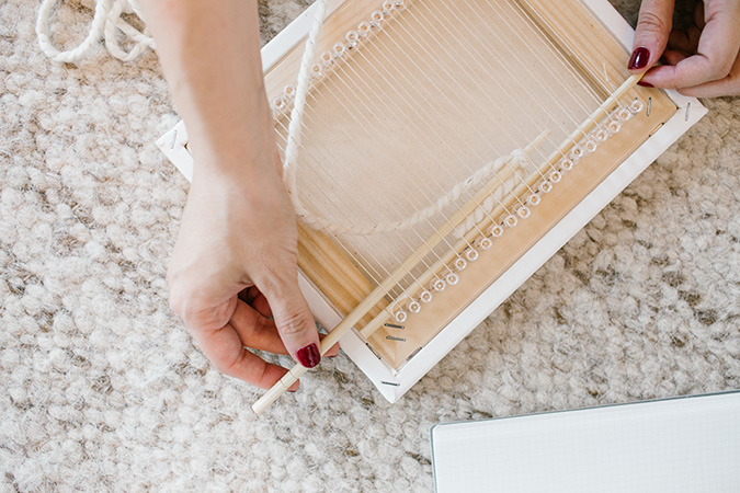 how to DIY your own wall hanging