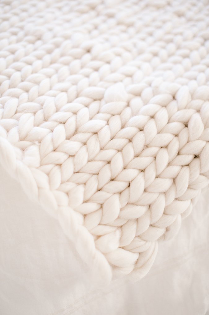 how to hand knit a throw blanket via LaurenConrad.com