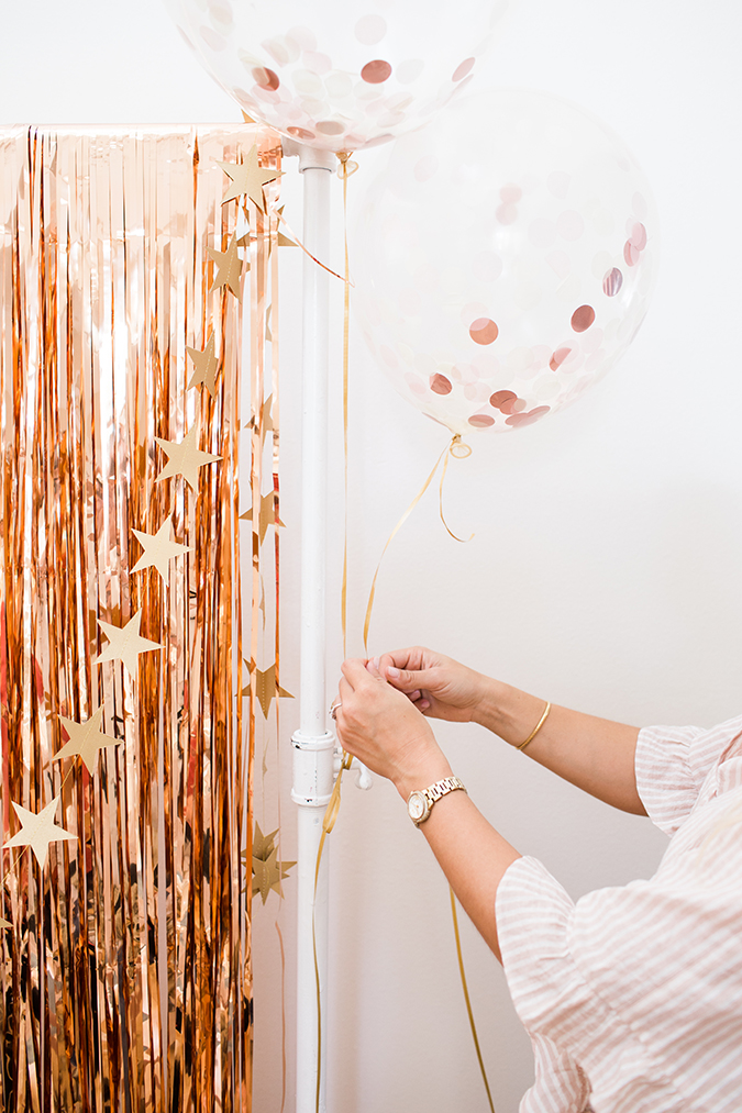 how to make a DIY photo backdrop via laurenconrad.com