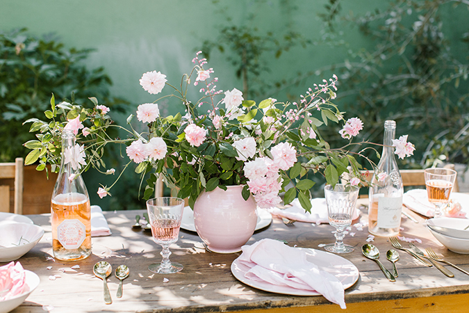 pretty pink rosé tasting picnic via laurenconrad.com