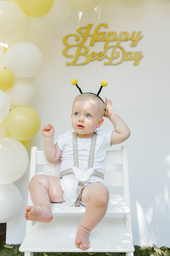 a bee-themed first "bee-day" party via laurenconrad.com