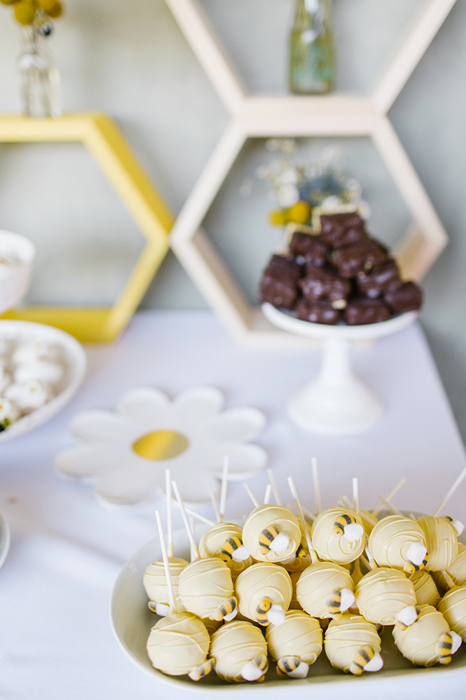 a bee-themed first "bee-day" party via laurenconrad.com