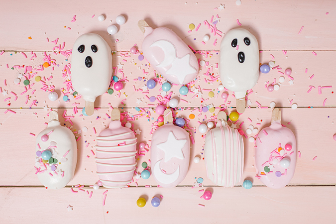 blush pink halloween party via laurenconrad.com