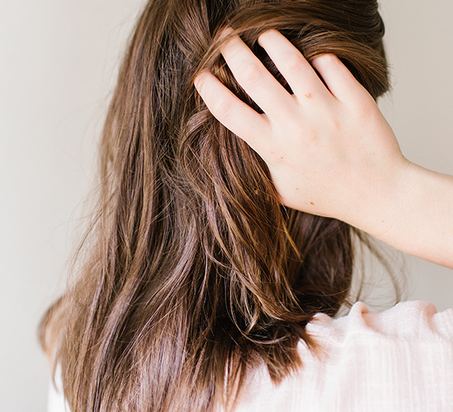 The Easiest DIY Sea Salt Spray For Soft, Beachy Waves