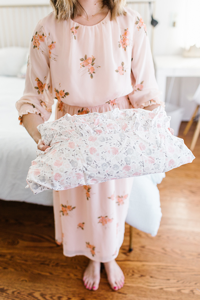 how to fold a fitted sheet via laurenconrad.com