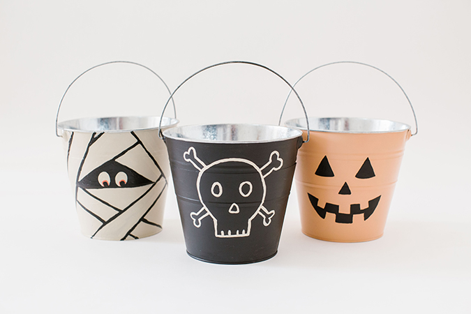 DIY trick or treat pails via laurenconrad.com