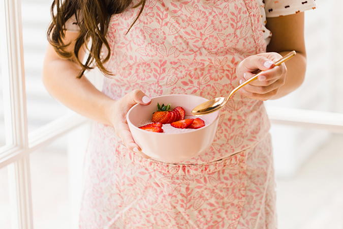 blush pink chia seed pudding via laurenconrad.com