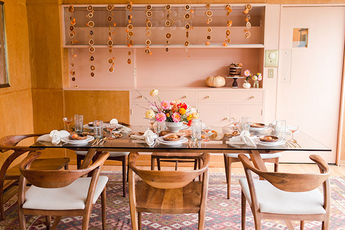 midcentury modern friendsgiving via laurenconrad.com