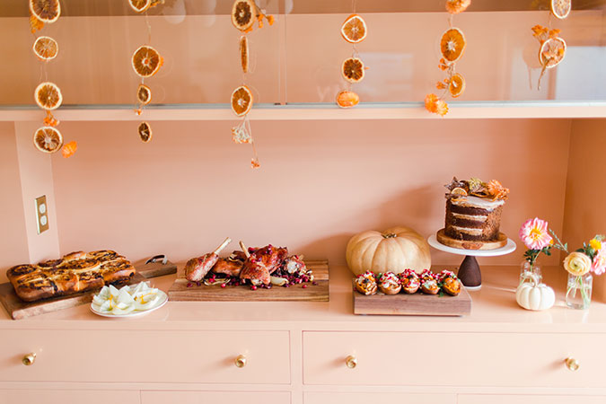 midcentury modern friendsgiving via laurenconrad.com