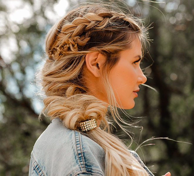 Hair How To: A No-Fuss Fishtail Tutorial From Amber Fillerup Clark