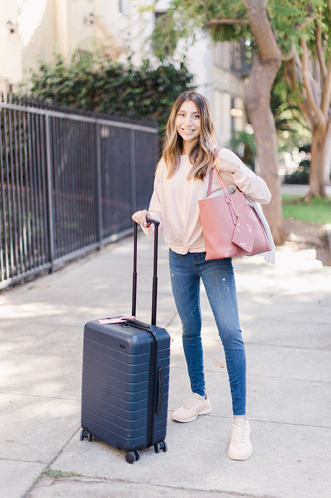 airport outfit hacks via laurenconrad.com