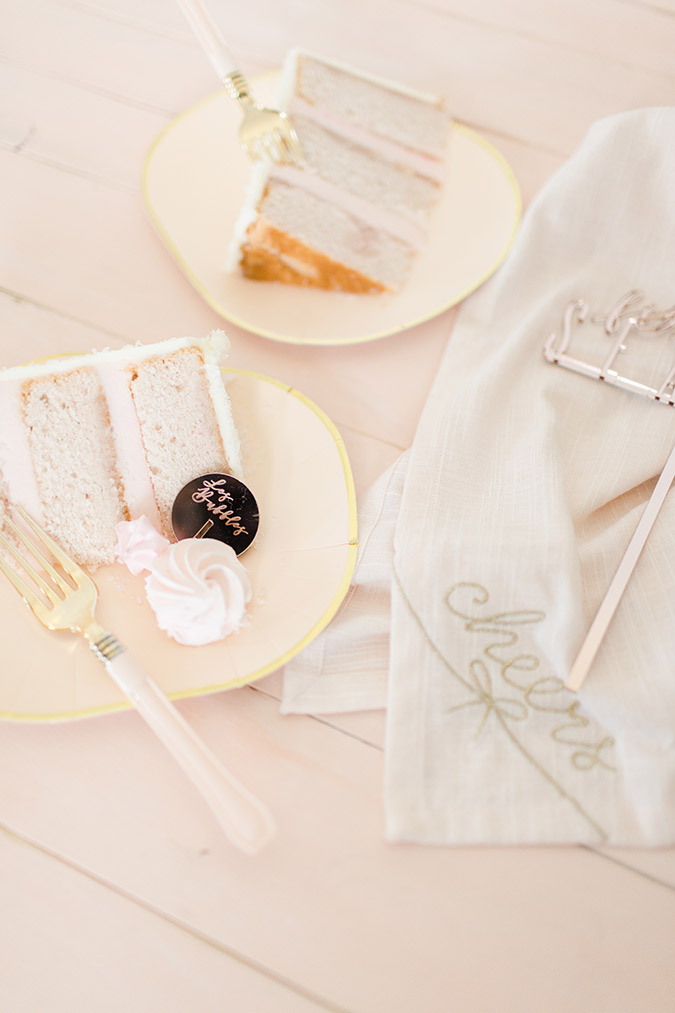 champagne flavored desserts for NYE via laurenconrad.com