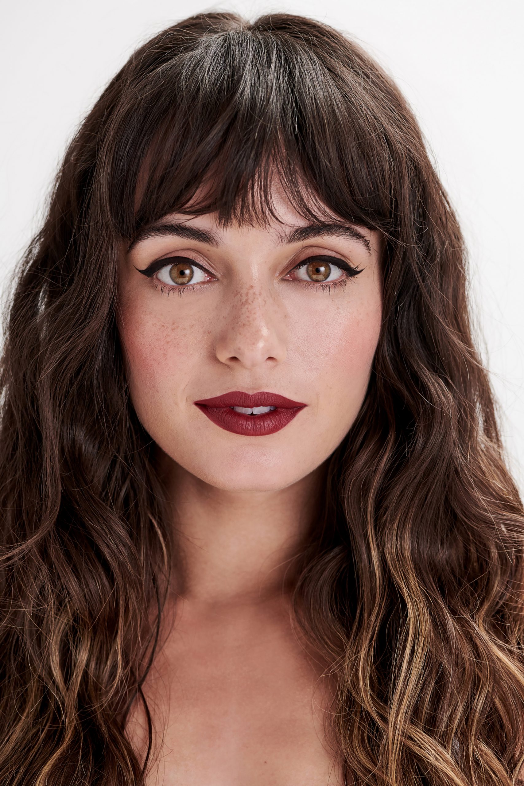 How to Wear a Berry Lip Like a California Girl