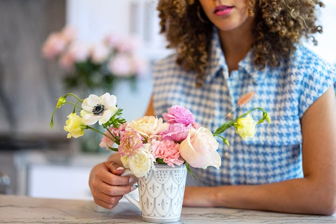 DIY Grocery Store Floral Arrangements With Sister Blooms